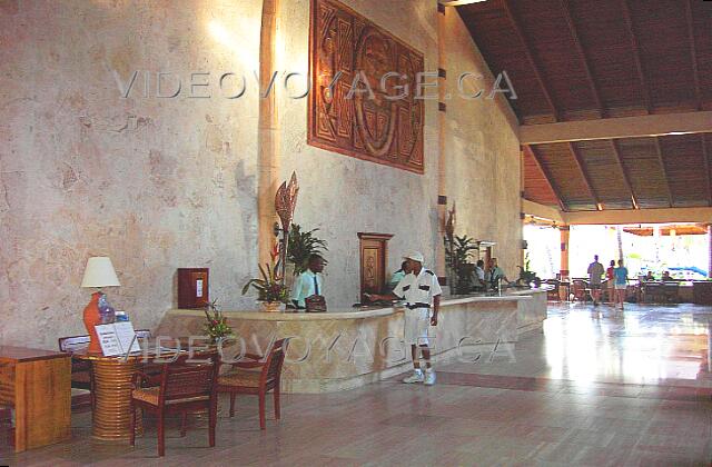 Republique Dominicaine Punta Cana Grand Palladium Bavaro Resort The reception. Impressive height Lobby.