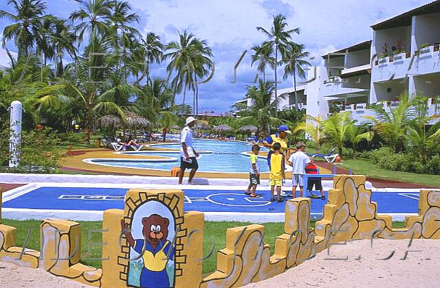 Republique Dominicaine Punta Cana Occidental Grand Punta Cana Children who meet other friends from different countries and have fun.