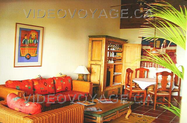 Republique Dominicaine Punta Cana Occidental Grand Punta Cana The living room from another angle.