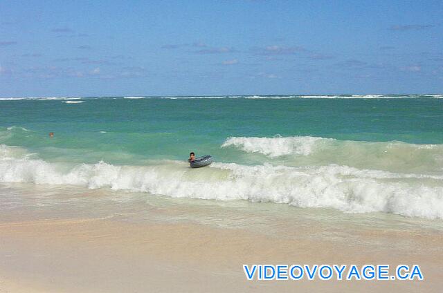 Republique Dominicaine Punta Cana Occidental Grand Punta Cana The slope to the entrance to the sea is low to medium. At 60 meters from the edge, you have water shoulders. The waves are usually gentle. We appercevons off the reef.