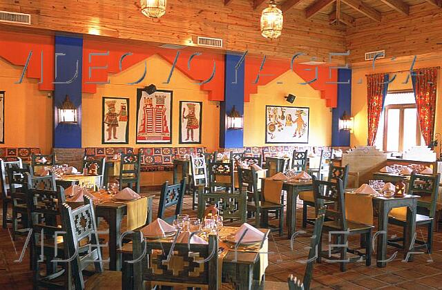 Republique Dominicaine Punta Cana Occidental Grand Punta Cana The interior of the Mexican restaurant with bright colors.