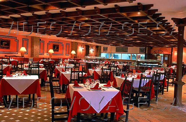 Republique Dominicaine Punta Cana Occidental Grand Punta Cana The Oriental restaurant is in bright red ground floor.