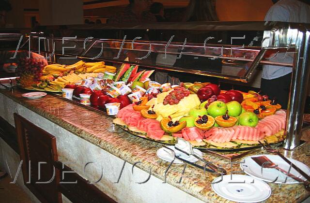 Republique Dominicaine Punta Cana Occidental Grand Punta Cana The island fruit buffet restaurant.