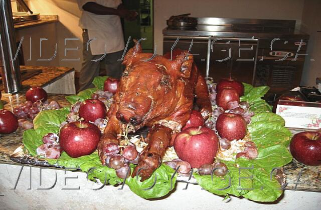 Republique Dominicaine Punta Cana Occidental Grand Punta Cana A beautiful piece of meat buffet.