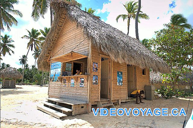 Mexique Punta Cana Grand Hotel Bavaro  The water sports center on the beach.