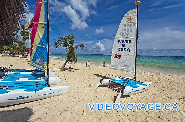 Mexique Punta Cana Grand Hotel Bavaro  Catamarans on the beach.