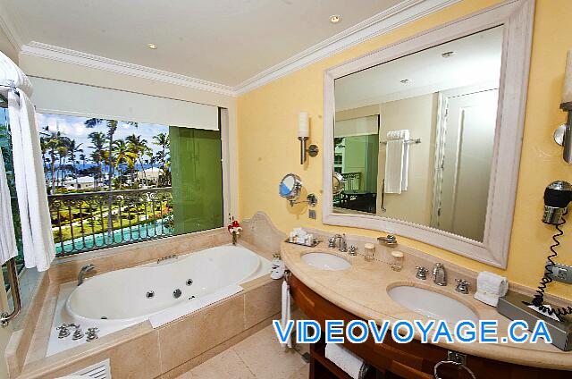 Mexique Punta Cana Grand Hotel Bavaro  Un cuarto de baño bastante grande.