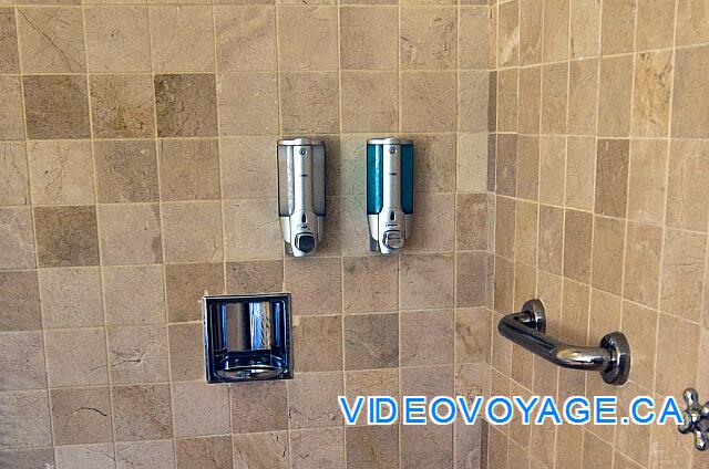 Mexique Punta Cana Grand Hotel Bavaro  With a shampoo and soap dispenser.