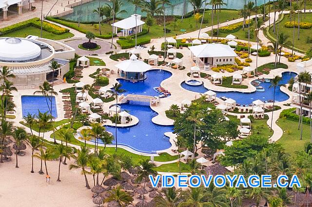 Mexique Punta Cana Grand Hotel Bavaro  Las piscinas están situadas cerca de la playa.