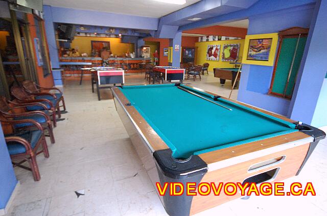 Republique Dominicaine Punta Cana Grand Paradise Bavaro With pool tables, soccer tables on table and a giant screen.