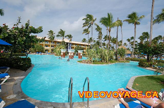 Republique Dominicaine Punta Cana Grand Paradise Bavaro With several islands in the pool with lots of vegetation.