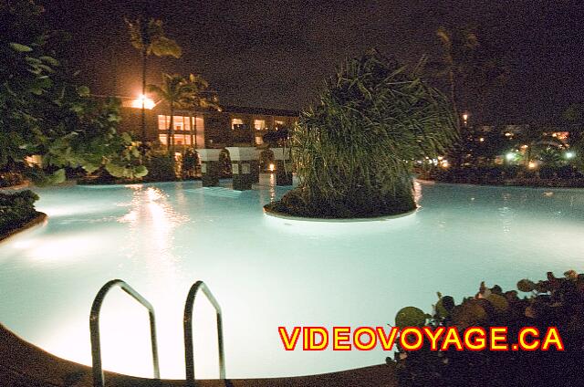 Republique Dominicaine Punta Cana Grand Paradise Bavaro The lighting in the pool at night.