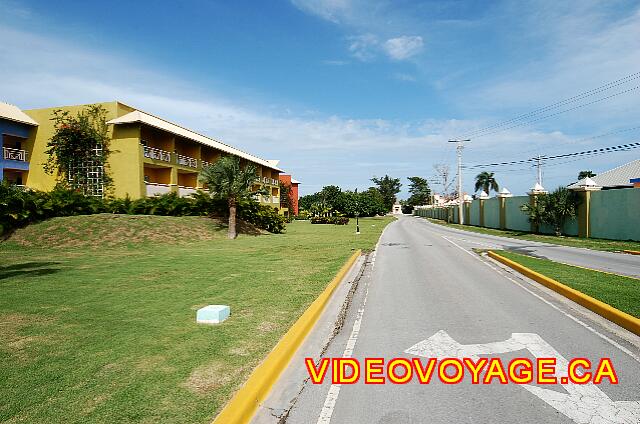 Republique Dominicaine Punta Cana Grand Paradise Bavaro El camino para entrar en la sección principal del Gran Paraíso.