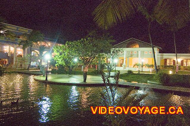 Republique Dominicaine Punta Cana Grand Paradise Bavaro In the background the building of the buffet restaurant.