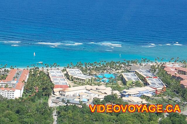 Republique Dominicaine Punta Cana Grand Paradise Bavaro The reef here is less tight, big waves manage to cross.