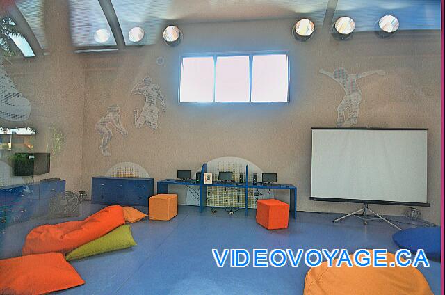 République Dominicaine Punta Cana Iberostar Bavaro The club teenagers