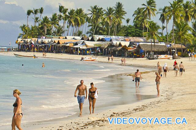 République Dominicaine Punta Cana Iberostar Bavaro On the beach, there is a market within 500 meters southbound.