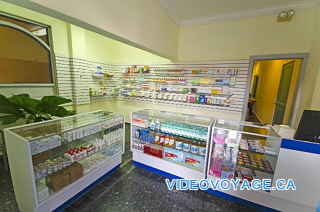 République Dominicaine Punta Cana Iberostar Bavaro A pharmacy at the mall