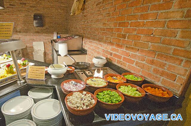 République Dominicaine Punta Cana Iberostar Bavaro To cook a selection of vegetables.