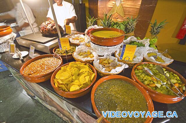 République Dominicaine Punta Cana Iberostar Bavaro A section with dishes flavored Mexican.