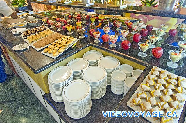 République Dominicaine Punta Cana Iberostar Bavaro Another dessert counter