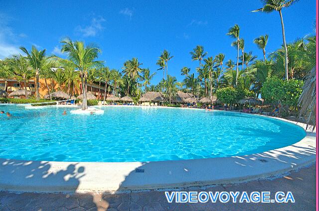 République Dominicaine Punta Cana Iberostar Dominicana/Punta Cana Una piscina con actividades deportivas en la piscina.