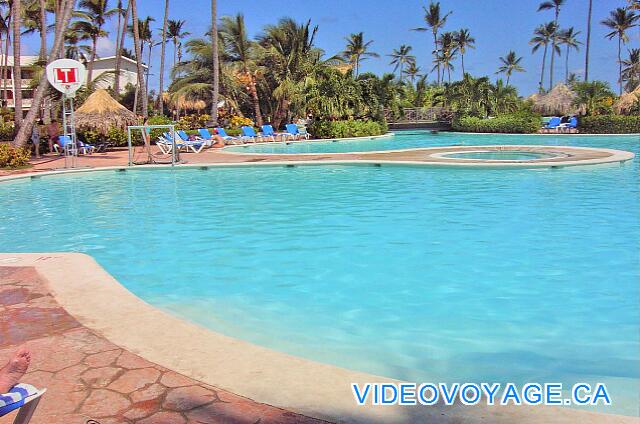 Republique Dominicaine Punta Cana VIK Hotel Arena Blanca The jacuzzi in the center of the pool in 2004