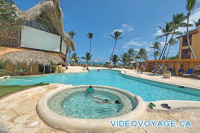 Republique Dominicaine Punta Cana VIK Hotel Arena Blanca A built-in jacuzzi pool