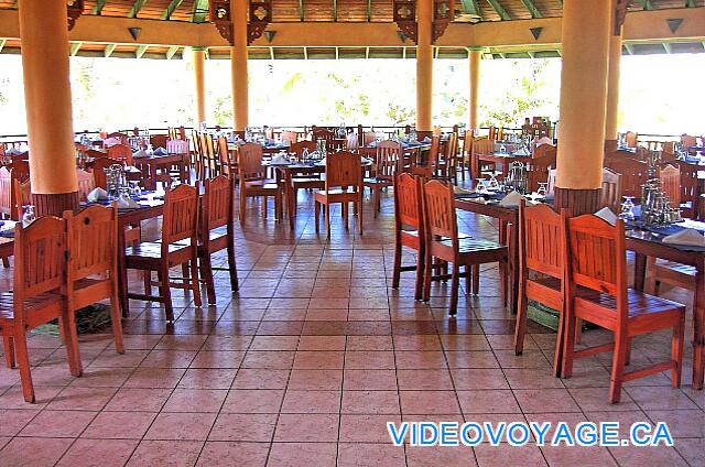 Republique Dominicaine Punta Cana VIK Hotel Arena Blanca The dining rooms have changed little.