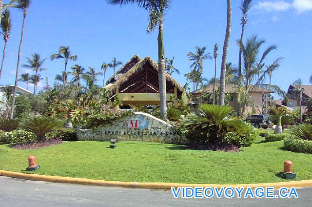 Republique Dominicaine Punta Cana VIK Hotel Arena Blanca Le devant de l'hôtel en 2004