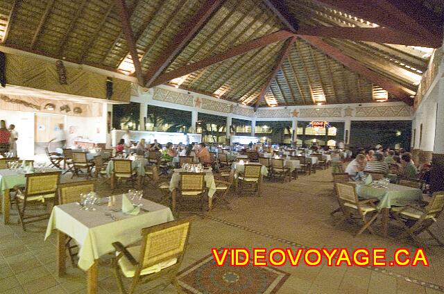 Republique Dominicaine Punta Cana Majestic Colonial Punta Cana El restaurante a la carta Tres Carabelas ofrece marisco y pescado a la parrilla por sólo cena.