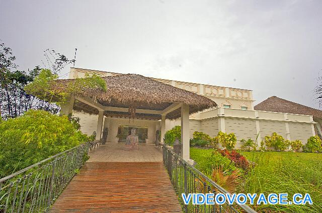 République Dominicaine Punta Cana Majestic Elegance Un assez grand batiment pour un SPA.