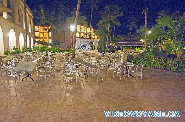 République Dominicaine Punta Cana Majestic Elegance A beautiful outdoor terrace for coffee.