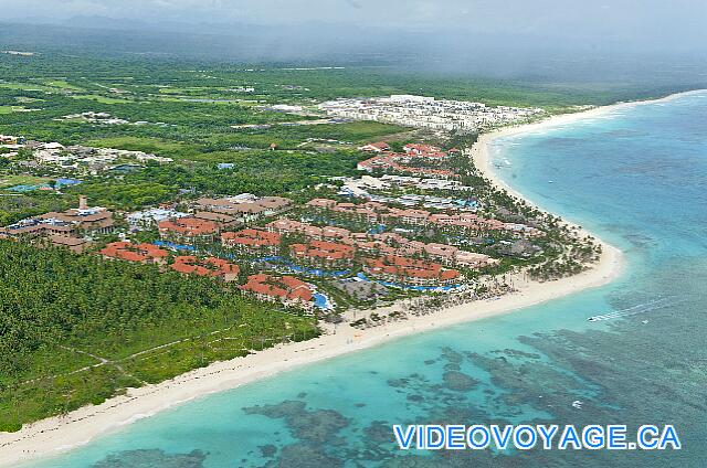 République Dominicaine Punta Cana Majestic Elegance La plage vers le nord permet de marcher quelques kilomètres.  Vers le sud, il est possible de marcher sur la plage plus de 20 kilomètres...