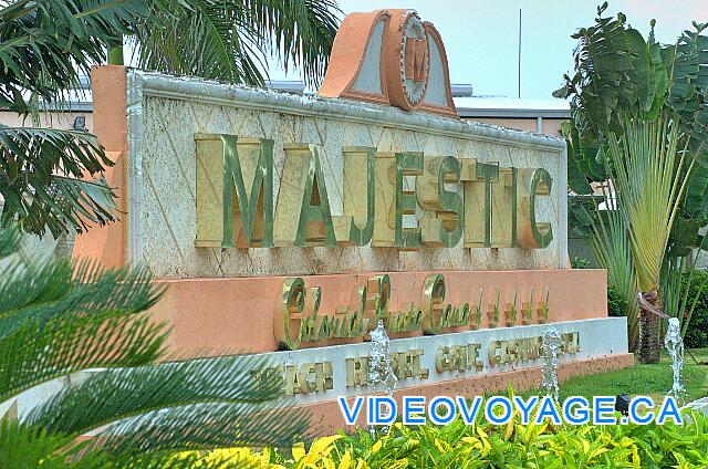 République Dominicaine Punta Cana Majestic Elegance The poster at the entrance of the complex.