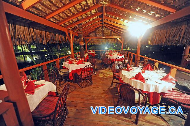 Republique Dominicaine Punta Cana Natura  Park A restaurant with a great atmosphere and beautiful decor.