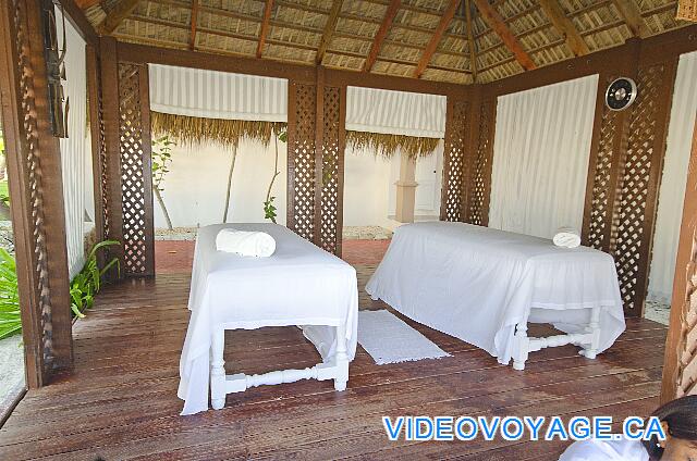 République Dominicaine Punta Cana Be Live Grand Punta Cana Pour un massage sur la plage.