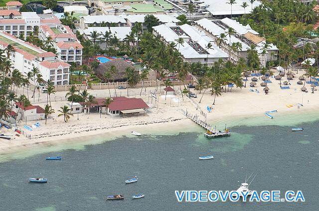 République Dominicaine Punta Cana Be Live Grand Punta Cana Antes de la sección Grand Bavaro, la playa está ocupada por una empresa con un muelle.