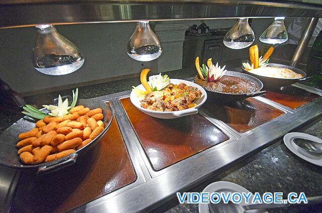 République Dominicaine Punta Cana Be Live Grand Punta Cana A simple presentation, clean and to keep the heat of the food.