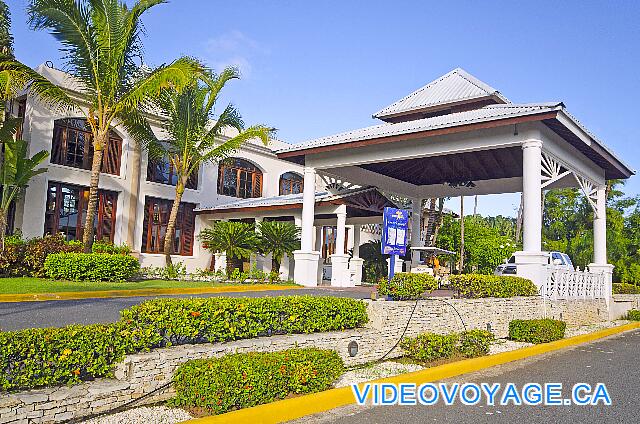 République Dominicaine Punta Cana Be Live Grand Punta Cana L'entrée de l'hôtel