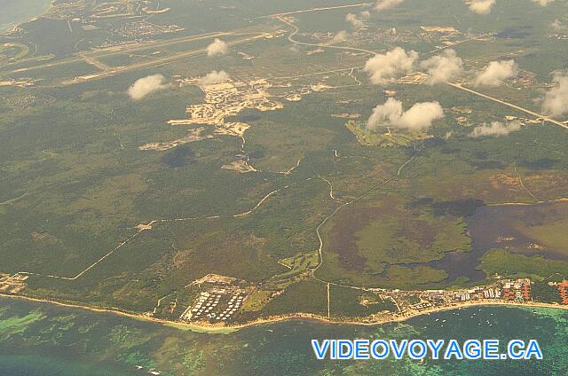 République Dominicaine Punta Cana Be Live Grand Punta Cana Abajo a la derecha del hotel, en la parte superior izquierda del aeropuerto ...