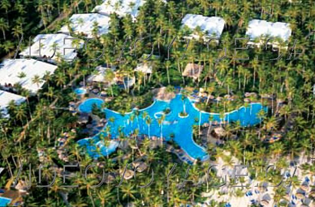 Republique Dominicaine Punta Cana Paradisus Punta Cana Une photographie aérienne permettant de voir dans son ensemble la piscine.