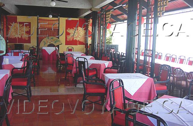Republique Dominicaine Punta Cana Paradisus Punta Cana The restaurant can accommodate large groups when necessary.