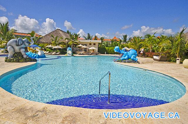 République Dominicaine Punta Cana Paradisus Palma Real Una gran piscina para una piscina para niños