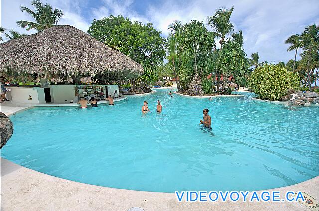 République Dominicaine Punta Cana Bávaro Princess All Suites Resort El lugar más popular en la piscina.