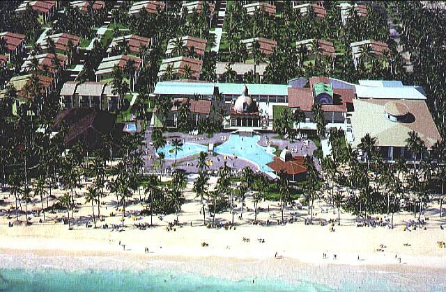 Republique Dominicaine Punta Cana Riu Bambu An aerial view shortly after the opening of Hotell The less abundant vegetation, allowing a clear view of the central part of the hotel. Today abundant vegetation obscures the hotel from an aerial view.