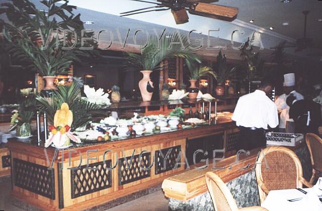 Republique Dominicaine Punta Cana Riu Naiboa Une partie du buffet.