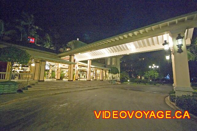 Republique Dominicaine Punta Cana Riu Palace Macao L'entrée le soir