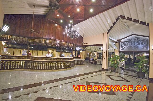 Republique Dominicaine Punta Cana Riu Palace Macao The Lobby at night.