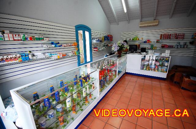 Republique Dominicaine Punta Cana Riu Palace Punta Cana Dentro de la farmacia.